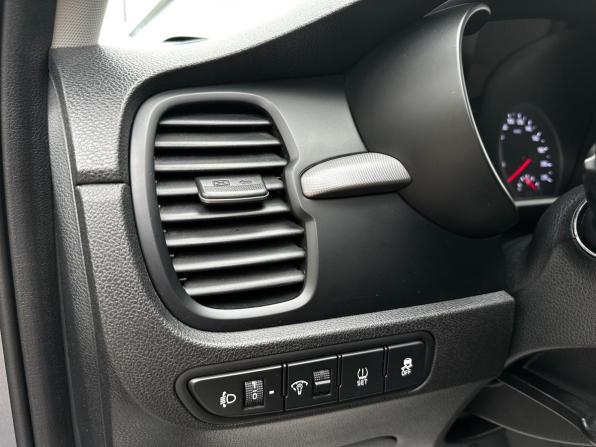 Kia Rio IV с пробегом 2018 года, цена 1 325 000 рублей, 139796 км, седан, Автокод Объявления