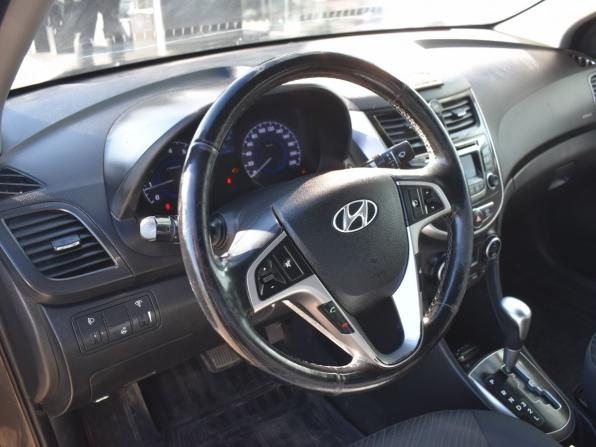 Hyundai Solaris I Рестайлинг с пробегом 2016 года, цена 534 000 рублей, 171763 км, седан, Автокод Объявления