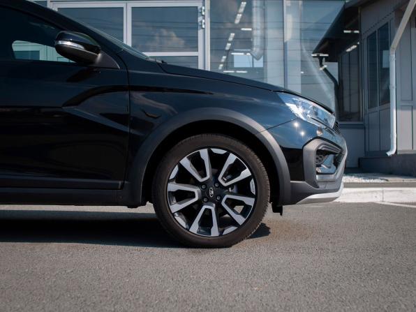 Lada (ВАЗ) Vesta I Рестайлинг (NG) с пробегом 2024 года, цена 1 650 000 рублей, 9983 км, универсал, Автокод Объявления