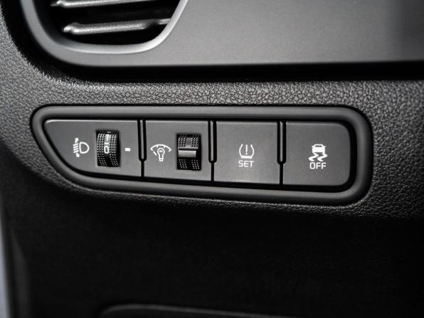 Kia Rio IV Рестайлинг с пробегом 2021 года, цена 1 199 500 рублей, 160096 км, хэтчбек, Автокод Объявления