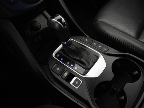 Hyundai Santa Fe III Рестайлинг с пробегом 2015 года, цена 1 925 000 рублей, 199189 км, внедорожник, Автокод Объявления