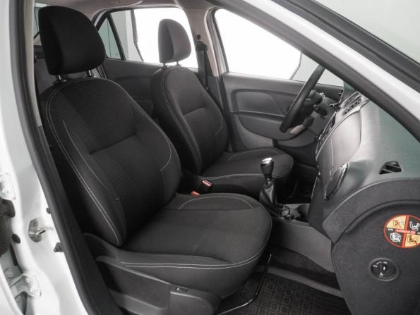 Renault Logan II Рестайлинг с пробегом 2022 года, цена 979 000 рублей, 78661 км, седан, Автокод Объявления