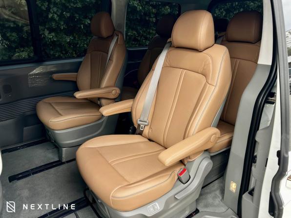 Hyundai Staria I с пробегом 2025 года, цена 8 990 000 рублей, 8000 км, минивэн, Автокод Объявления
