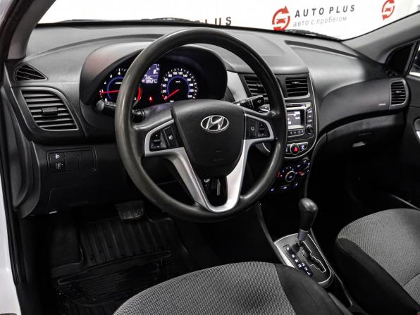 Hyundai Solaris I с пробегом 2012 года, цена 1 049 000 рублей, 89527 км, седан, Автокод Объявления