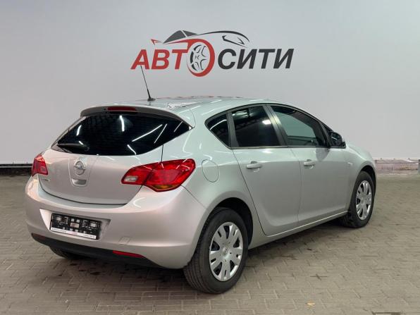 Opel Astra J с пробегом 2012 года, цена 685 000 рублей, 220000 км, хэтчбек, Автокод Объявления