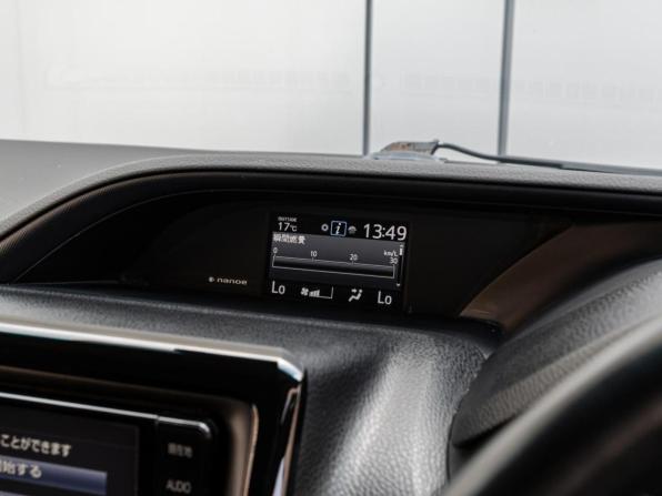 Toyota Voxy III (R80) с пробегом 2017 года, цена 1 750 000 рублей, 158887 км, минивэн, Автокод Объявления