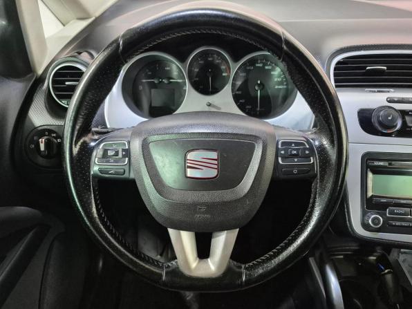 SEAT Altea I Рестайлинг с пробегом 2010 года, цена 655 000 рублей, 184020 км, минивэн, Автокод Объявления