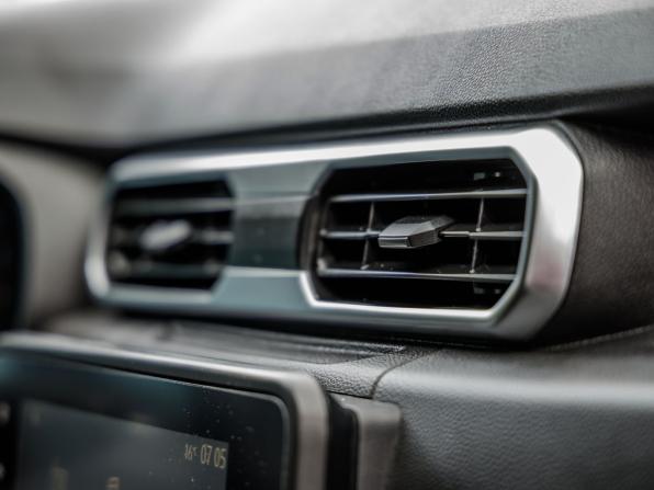 Renault Duster II с пробегом 2022 года, цена 1 688 000 рублей, 101635 км, внедорожник, Автокод Объявления