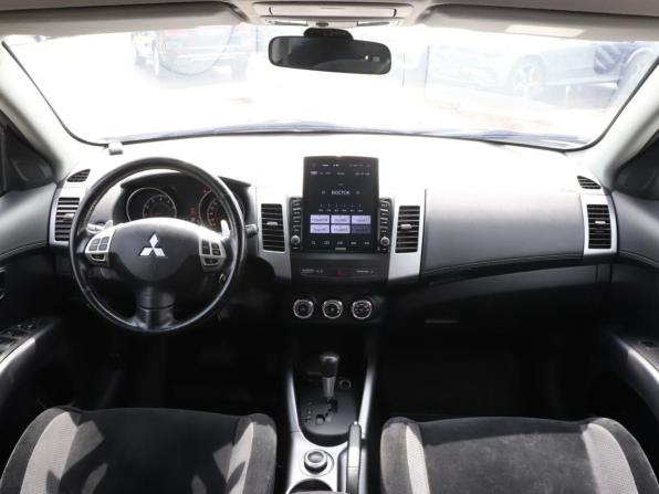 Mitsubishi Outlander II Рестайлинг с пробегом 2010 года, цена 1 270 000 рублей, 124172 км, внедорожник, Автокод Объявления