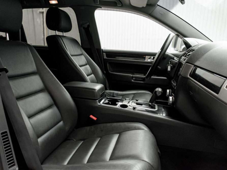 Volkswagen Touareg I Рестайлинг Екатеринбург  - изображение 12