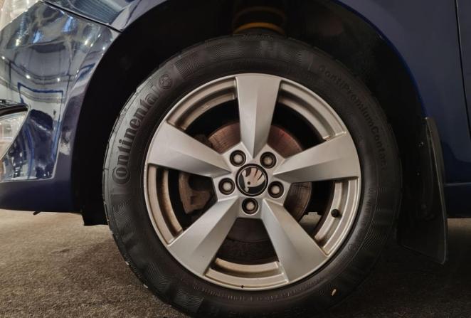 Skoda Fabia II Рестайлинг с пробегом 2011 года, цена 650 000 рублей, 115301 км, хэтчбек, Автокод Объявления