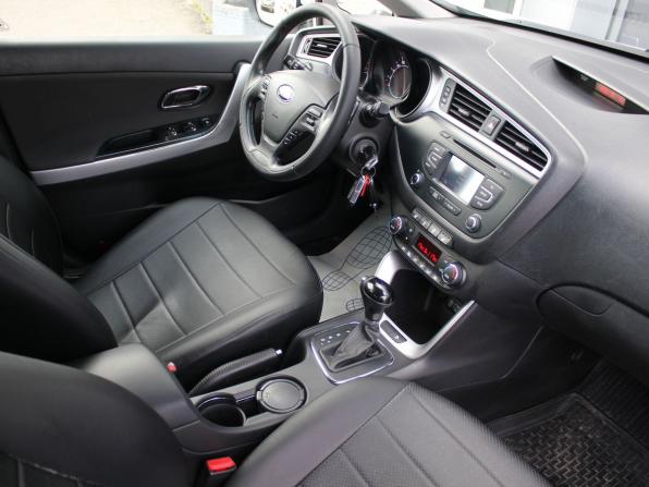 Kia Ceed II Рестайлинг с пробегом 2018 года, цена 1 449 000 рублей, 75067 км, универсал, Автокод Объявления