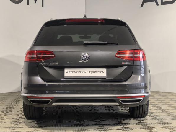 Volkswagen Passat B8 с пробегом 2018 года, цена 2 949 900 рублей, 113992 км, универсал, Автокод Объявления
