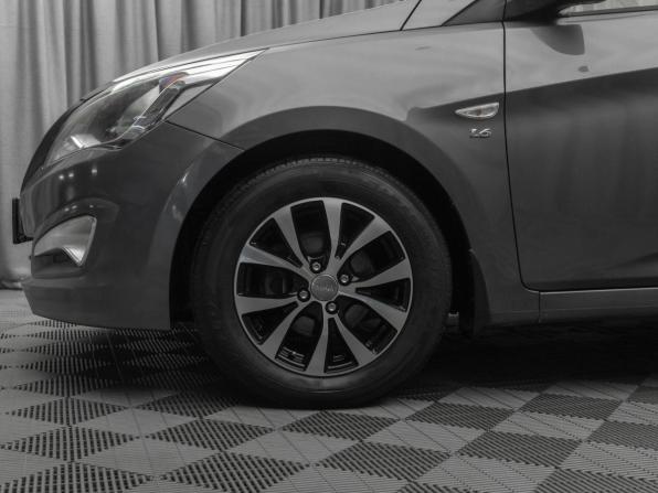 Hyundai Solaris I Рестайлинг с пробегом 2016 года, цена 980 000 рублей, 197384 км, хэтчбек, Автокод Объявления
