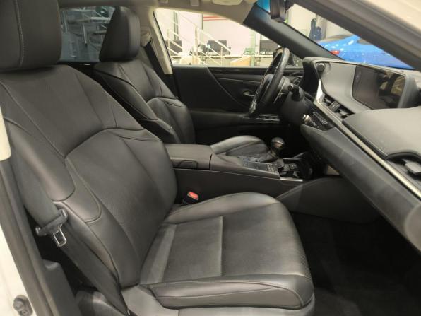 Lexus ES VII с пробегом 2020 года, цена 4 300 000 рублей, 63000 км, седан, Автокод Объявления
