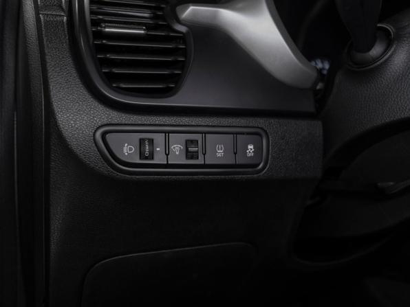 Kia Rio IV Рестайлинг с пробегом 2021 года, цена 1 595 000 рублей, 113055 км, хэтчбек, Автокод Объявления