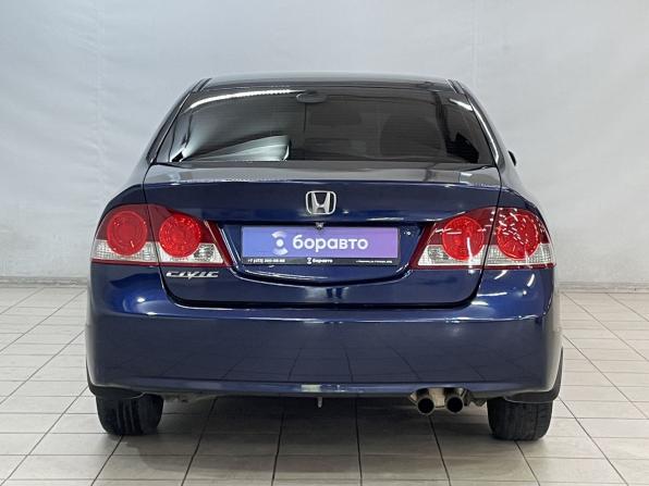 Honda Civic VIII с пробегом 2006 года, цена 599 000 рублей, 427548 км, седан, Автокод Объявления
