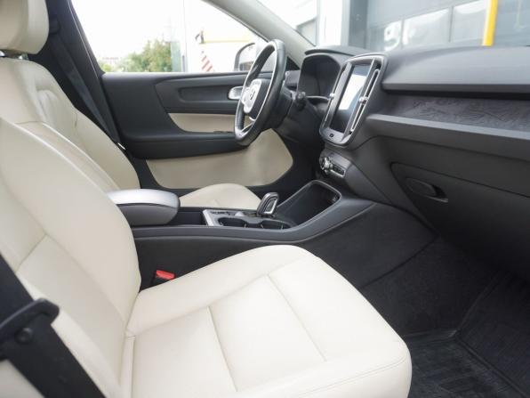 Volvo XC40 I с пробегом 2019 года, цена 2 683 000 рублей, 207527 км, внедорожник, Автокод Объявления