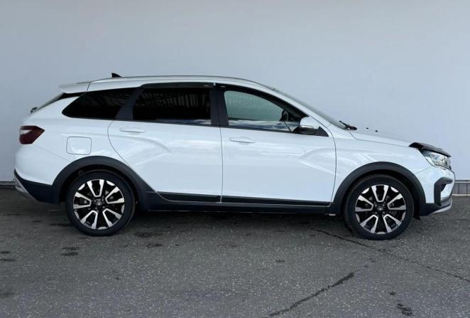 Lada (ВАЗ) Vesta I Рестайлинг (NG) с пробегом 2024 года, цена 1 445 000 рублей, 30956 км, универсал, Автокод Объявления