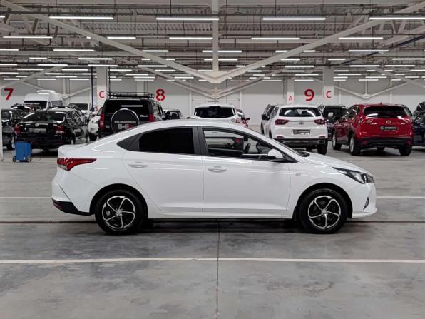 Hyundai Solaris II Рестайлинг с пробегом 2020 года, цена 1 350 000 рублей, 114869 км, седан, Автокод Объявления