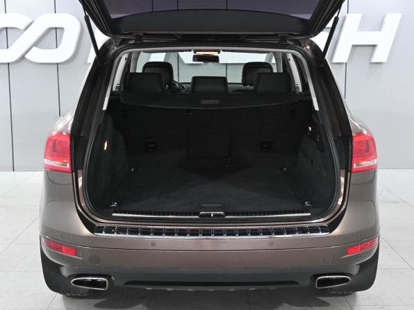 Volkswagen Touareg II с пробегом 2011 года, цена 2 399 000 рублей, 139981 км, внедорожник, Автокод Объявления
