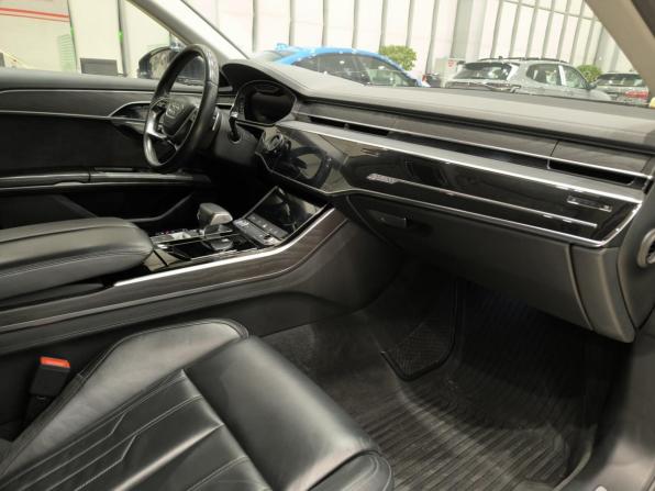 Audi A8 IV (D5) с пробегом 2018 года, цена 3 450 000 рублей, 241123 км, седан, Автокод Объявления