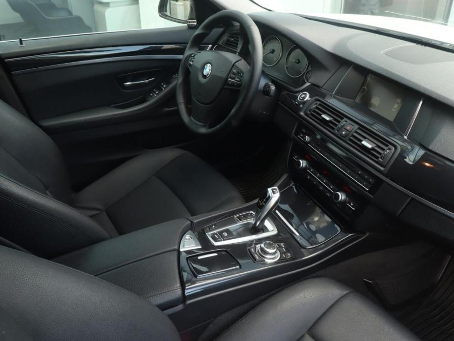 BMW 5 серии VI (F10/F11/F07) Рестайлинг Казань  - изображение 2