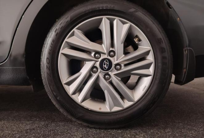 Hyundai Elantra VI (AD) Рестайлинг с пробегом 2019 года, цена 1 300 000 рублей, 143400 км, седан, Автокод Объявления