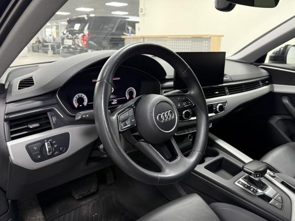 Audi A4 V (B9) Рестайлинг с пробегом 2020 года, цена 2 709 000 рублей, 127650 км, седан, Автокод Объявления