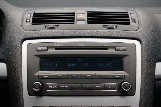Skoda Octavia II (A5) Рестайлинг с пробегом 2011 года, цена 1 070 000 рублей, 150000 км, лифтбек, Автокод Объявления