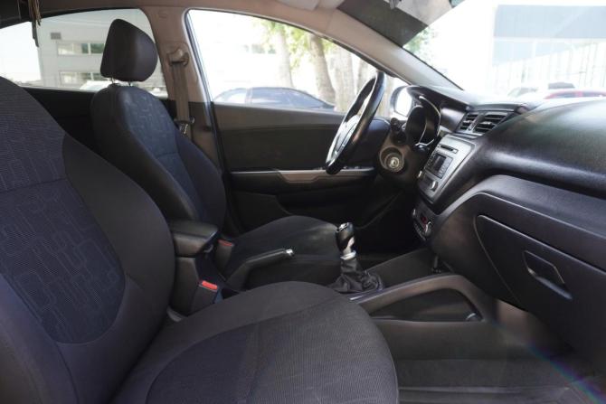 Kia Rio III Рестайлинг с пробегом 2015 года, цена 925 000 рублей, 186206 км, седан, Автокод Объявления
