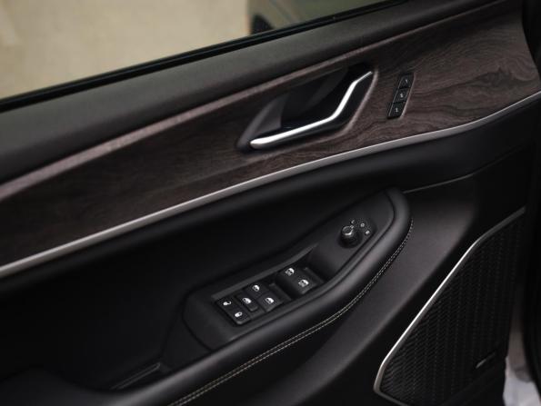 Jeep Grand Cherokee V (WL) с пробегом 2022 года, цена 5 399 000 рублей, 80269 км, внедорожник, Автокод Объявления