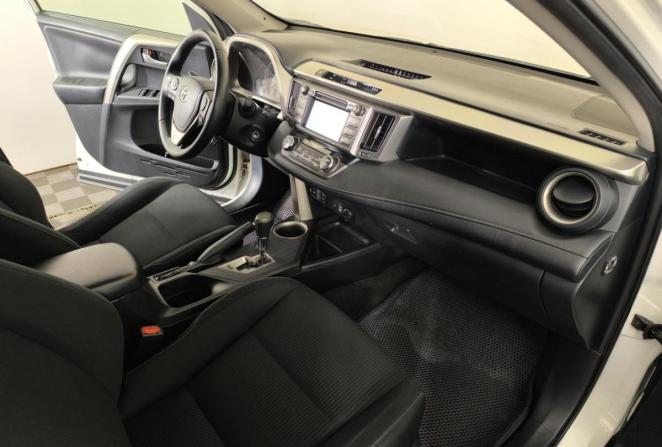 Toyota RAV4 IV (XA40) с пробегом 2014 года, цена 1 700 000 рублей, 211627 км, внедорожник, Автокод Объявления