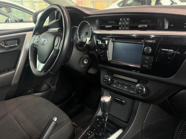 Toyota Corolla XI (E160 E170 E180) с пробегом 2014 года, цена 1 145 000 рублей, 268470 км, седан, Автокод Объявления