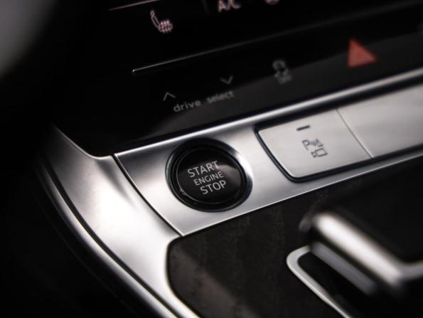 Audi A6 V (C8) с пробегом 2020 года, цена 3 799 000 рублей, 83462 км, седан, Автокод Объявления