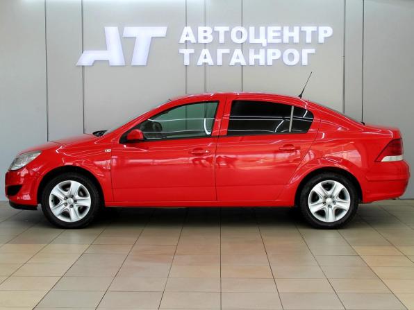 Opel Astra H Рестайлинг с пробегом 2013 года, цена 699 000 рублей, 199000 км, седан, Автокод Объявления