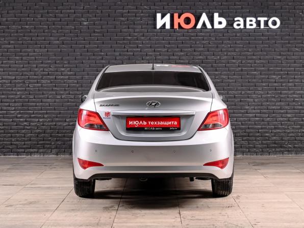 Hyundai Solaris I Рестайлинг с пробегом 2016 года, цена 1 200 000 рублей, 42814 км, седан, Автокод Объявления