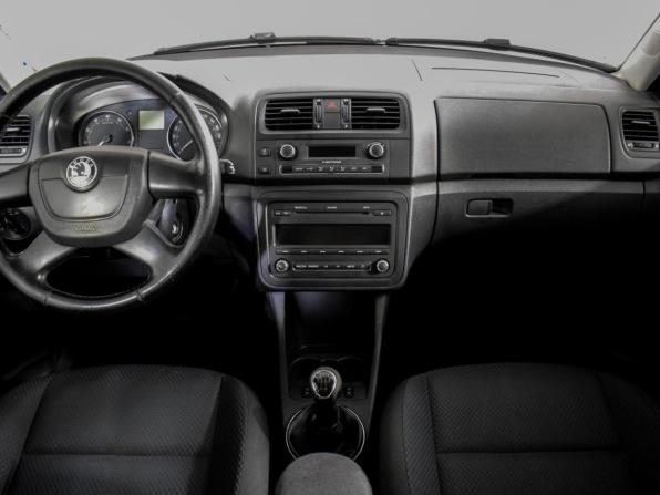 Skoda Fabia II Рестайлинг с пробегом 2010 года, цена 340 000 рублей, 182000 км, хэтчбек, Автокод Объявления