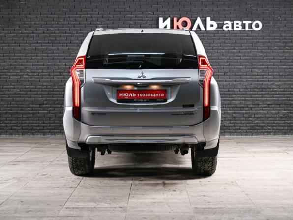 Mitsubishi Pajero Sport III с пробегом 2017 года, цена 2 720 000 рублей, 198858 км, внедорожник, Автокод Объявления