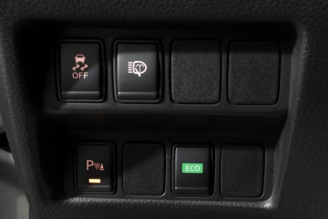 Nissan Qashqai II с пробегом 2017 года, цена 1 428 000 рублей, 115558 км, внедорожник, Автокод Объявления