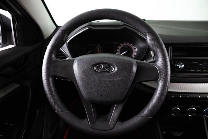 Lada (ВАЗ) Vesta I Рестайлинг (NG) с пробегом 2023 года, цена 999 000 рублей, 55740 км, седан, Автокод Объявления