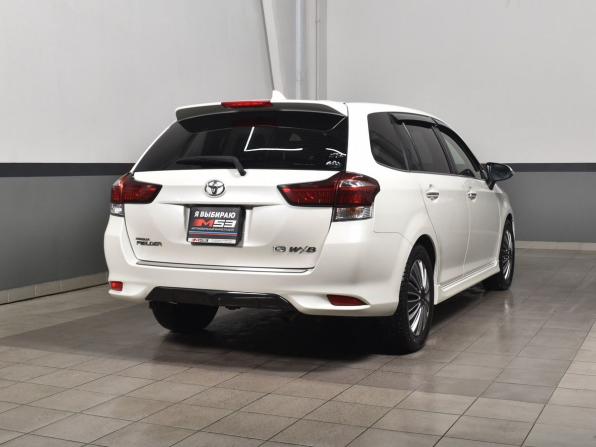 Toyota Corolla XI (E160 E170 E180) Рестайлинг 1 с пробегом 2015 года, цена 1 299 999 рублей, 144840 км, универсал, Автокод Объявления
