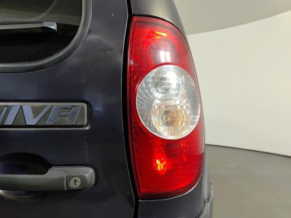 Chevrolet Niva I Рестайлинг с пробегом 2013 года, цена 615 000 рублей, 100703 км, внедорожник, Автокод Объявления