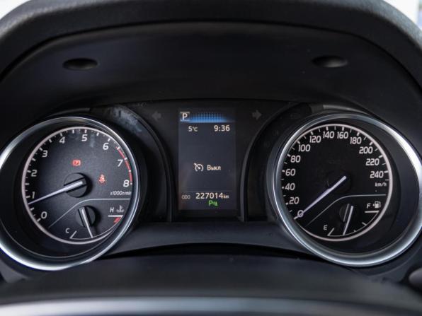 Toyota Camry VIII (XV70) с пробегом 2020 года, цена 2 810 000 рублей, 227014 км, седан, Автокод Объявления