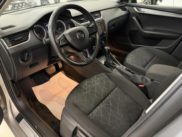Skoda Octavia III (A7) Рестайлинг с пробегом 2020 года, цена 1 239 000 рублей, 63298 км, лифтбек, Автокод Объявления