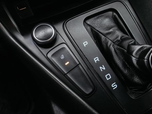 Ford Focus III с пробегом 2015 года, цена 849 000 рублей, 143187 км, хэтчбек, Автокод Объявления