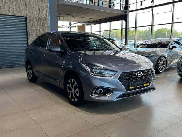 Hyundai Solaris II с пробегом 2019 года, цена 1 370 000 рублей, 137851 км, седан, Автокод Объявления
