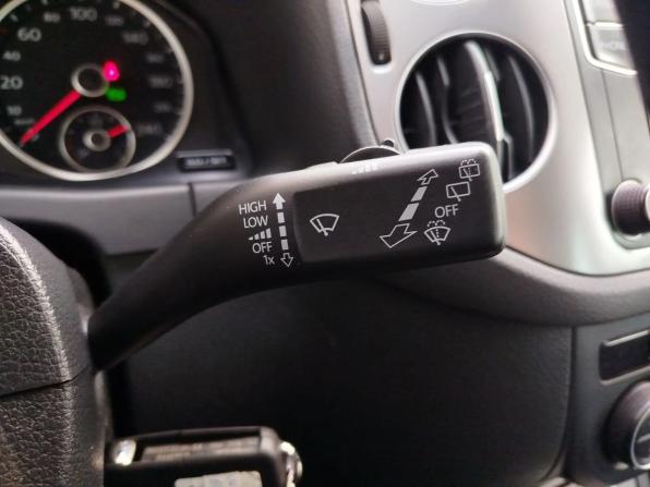 Volkswagen Tiguan I Рестайлинг с пробегом 2016 года, цена 1 215 000 рублей, 261241 км, внедорожник, Автокод Объявления