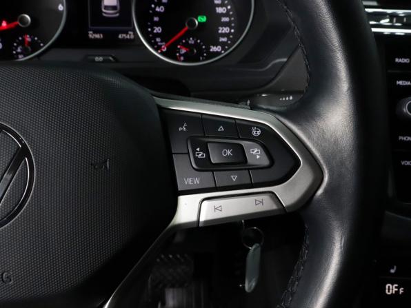 Volkswagen Tiguan II Рестайлинг с пробегом 2021 года, цена 2 360 000 рублей, 92950 км, внедорожник, Автокод Объявления