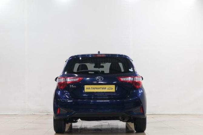 Toyota Vitz III (XP130) Рестайлинг 2 с пробегом 2018 года, цена 999 000 рублей, 140200 км, хэтчбек, Автокод Объявления